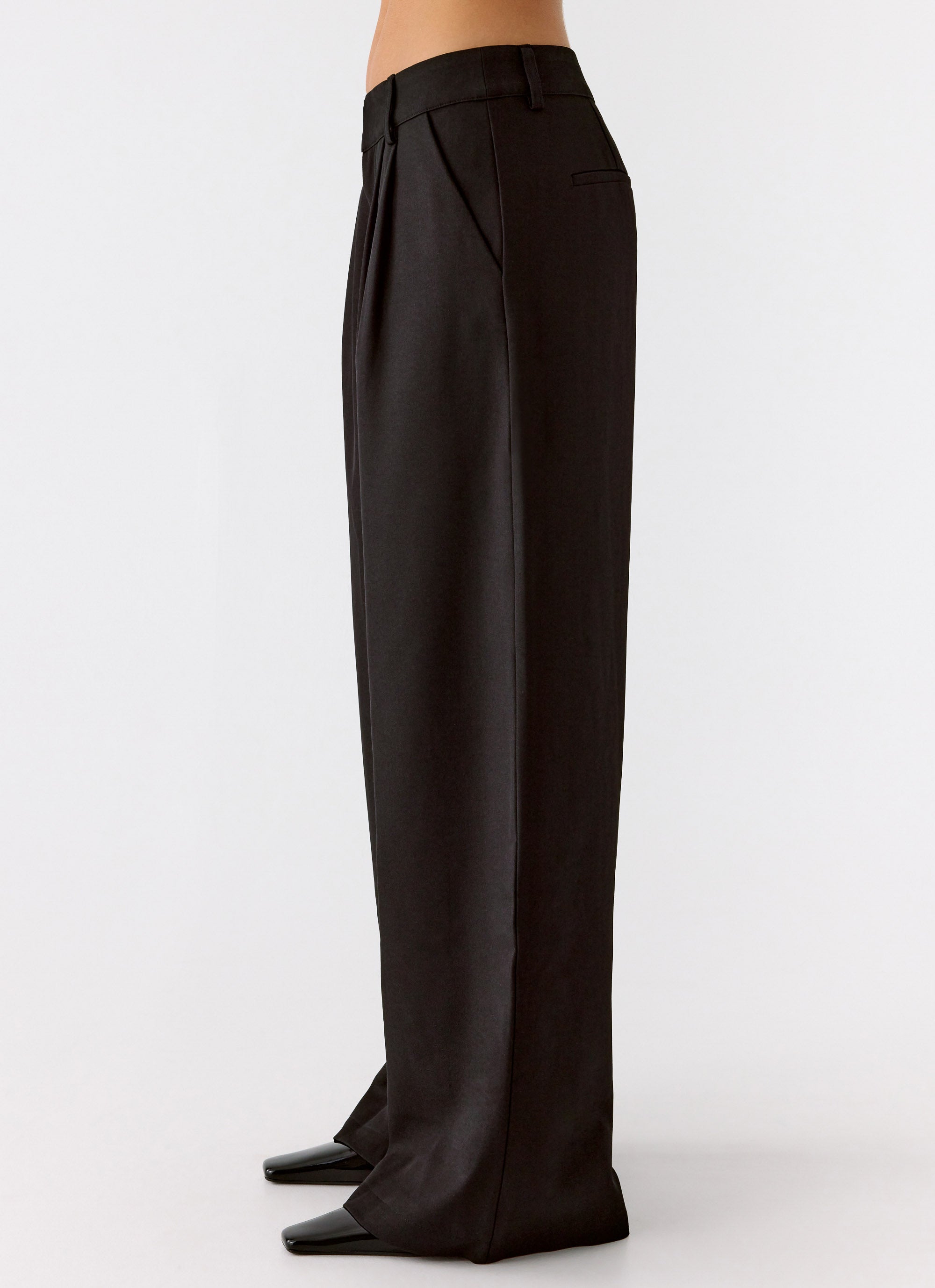 Samuel Low Rise Baggy Pants - Black